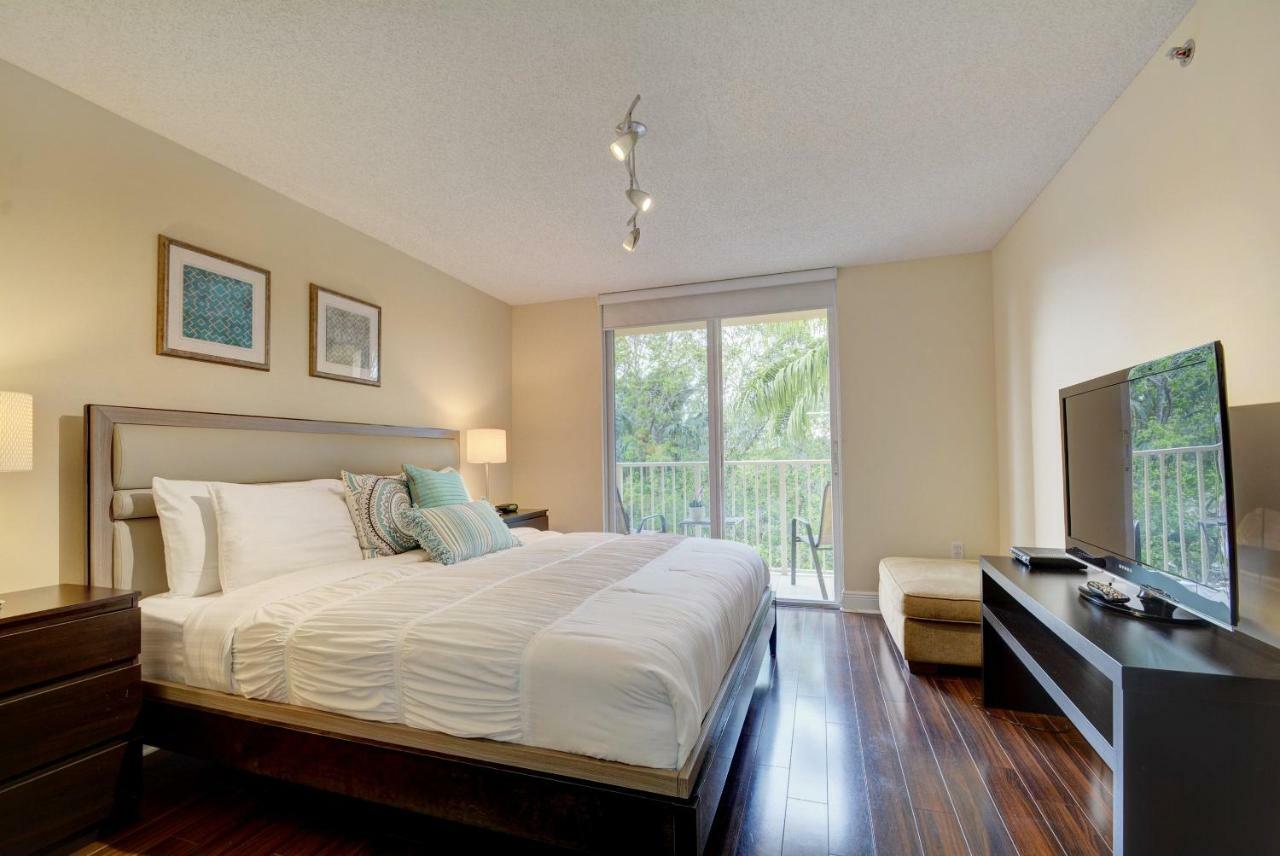 Renovated 2/2 Unit At Yacht Club/Aventura Lejlighed Eksteriør billede