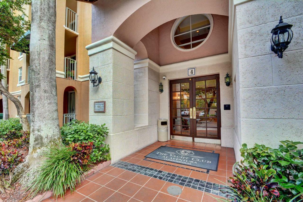 Renovated 2/2 Unit At Yacht Club/Aventura Lejlighed Eksteriør billede